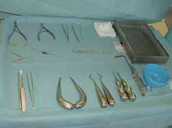 Abb. 1: Standardinstrumentarium zur Osteotomie