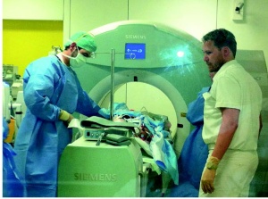 Abb. 11: Bei Ausfall des Schockraum-CT steht der PET/CT-Scanner (Siemens biograph mCT128) sofort als Ausweichmöglichkeit zur Verfügung.