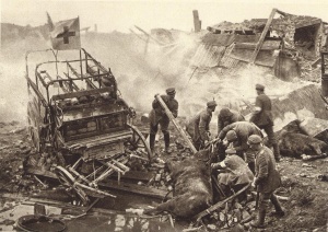 Abb. 8 Opfermut von Sanitätssoldaten im Ersten Weltkrieg. Foto Archiv SanAkBw.