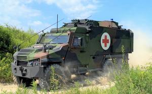 Mittleres geschütztes Sanitätsfahrzeug EAGLE 6x6 an die Bundeswehr übergeben