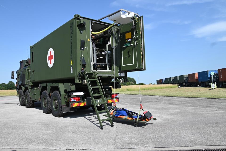 Die geschützten Container lassen sich auf bereits in die Bundeswehr...