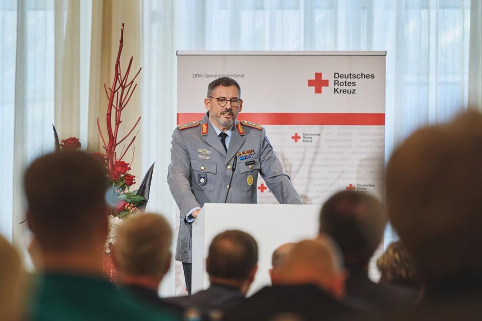 eneralstabsarzt Dr. Johannes Backus bei seiner Rede auf der Bundesversammlung...