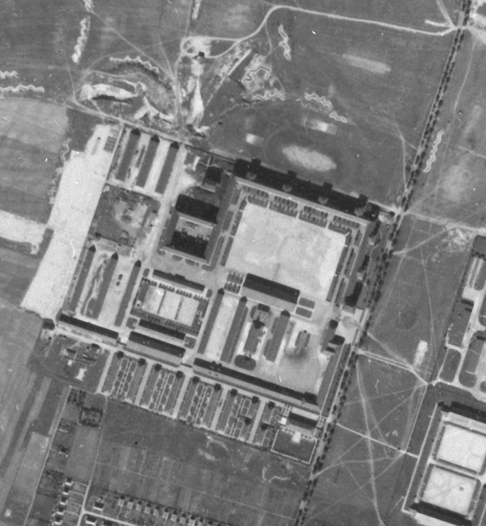 Royal Air Force, Luftaufklärungsbild SS-Kaserne, 1942
