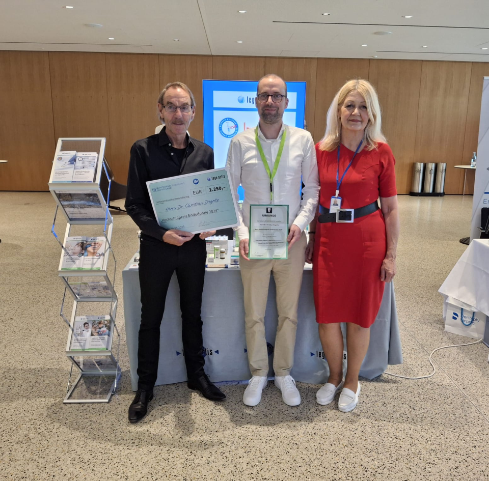 Dr. Christian Diegritz (Mitte), Prof. Dr. M. Hülsmann (links) und Dr. Olga...