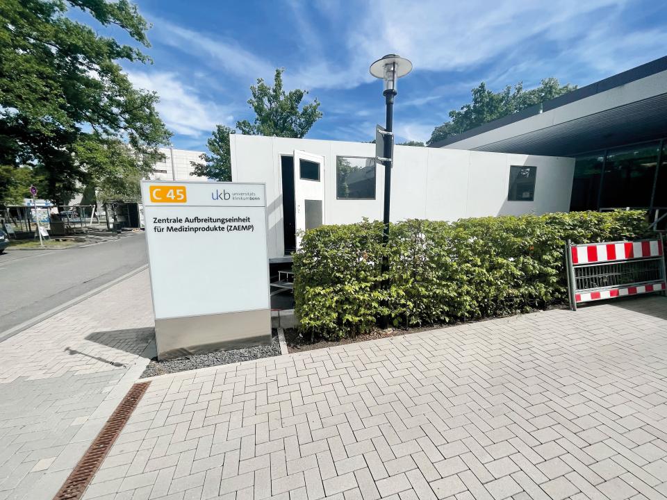 Mobile AEMP als Interimslösung am Universitätsklinikum Bonn